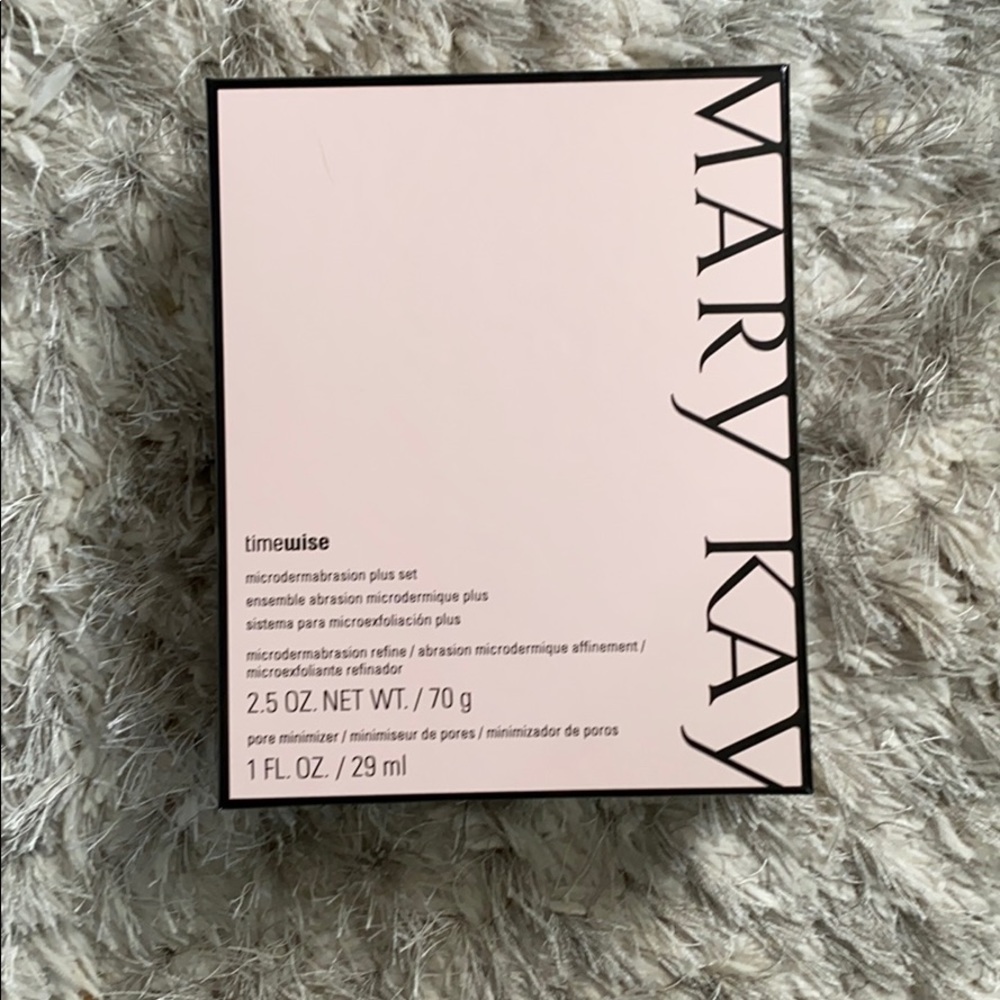 Mary Kay • Microdermabrasion Plus Set •